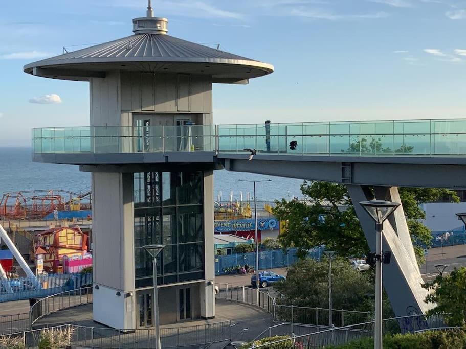 Nero View, Southend City High Street Exterior foto